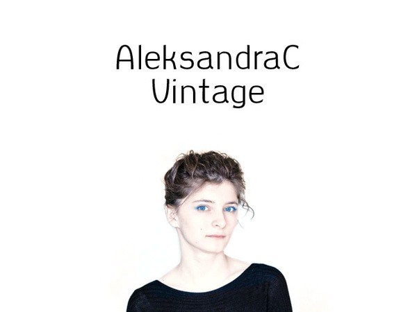 폰트 AleksandraC